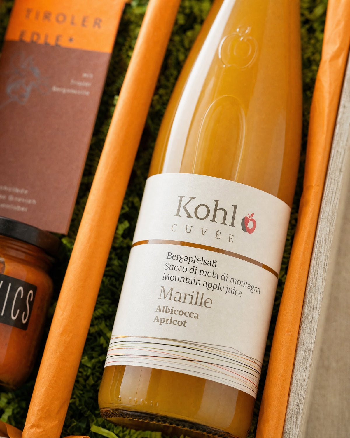 Kohl Apfelsaft mit Marille im Geschenkkorb Gourmet Geschenk Marillenzauber